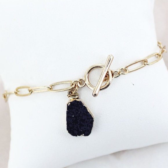 BLACK DRUZY PENDANT TOGGLE BRACELET - Picture 1 of 1